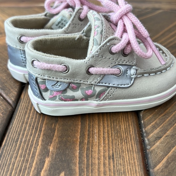 Baby shoes - Picture 6 of 10